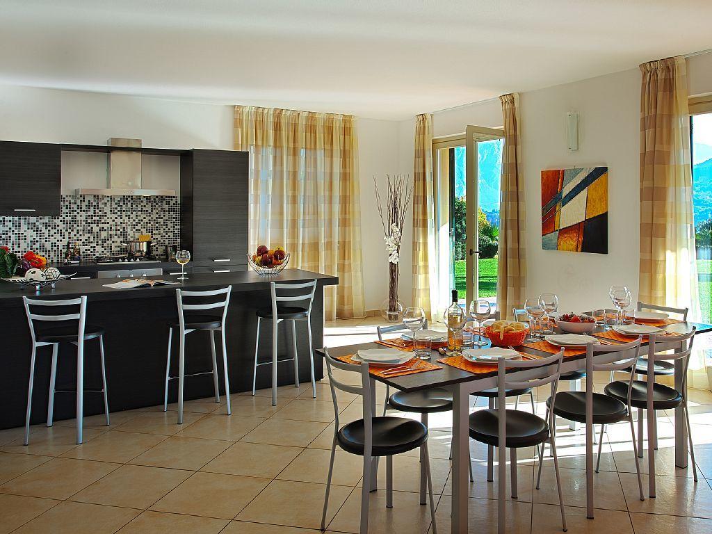 Tremezzo Residence-11 Apartments To Choose From In An Exclusive Residence By Italian Apartments 외부 사진